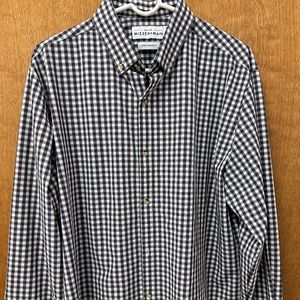 Mizzen+Main -  Button Down Shirt - L